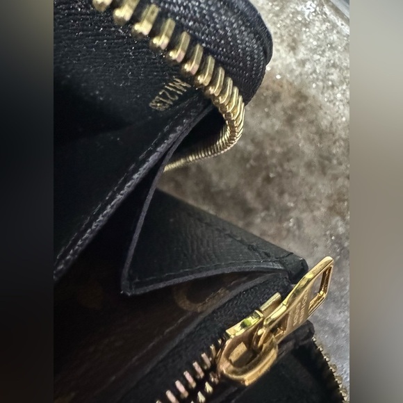 LOUIS VUITTON Monogram Zippy Retiro Wallet Black never used - Picture 7 of 7